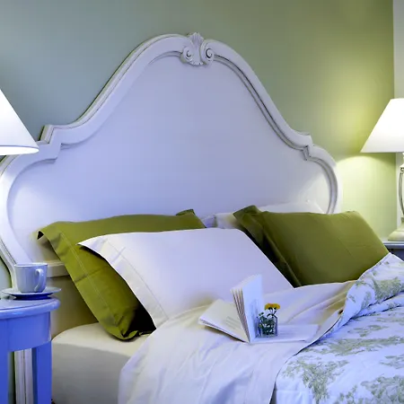 Avra Private Appartement