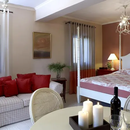 Avra Private Apartment *