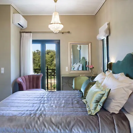 Avra Private Apartment