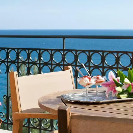 Avra Private Apartment