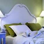 Avra Private Apartment